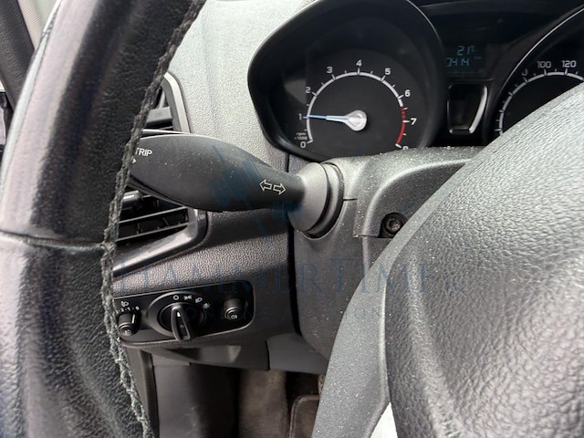 Ford ecosport 1.0 ecoboost 4x2 titanium, 2014 - afbeelding 14 van  36