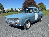 Ford escort classic car - afbeelding 1 van  59