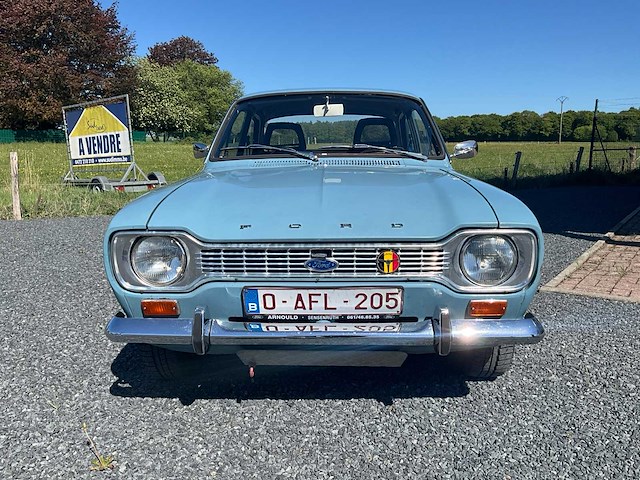Ford escort classic car - afbeelding 58 van  59