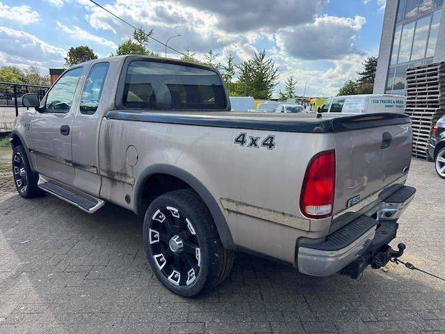 Ford f-150 4x4 supercab (dubbele cabine) v8 - afbeelding 12 van  21