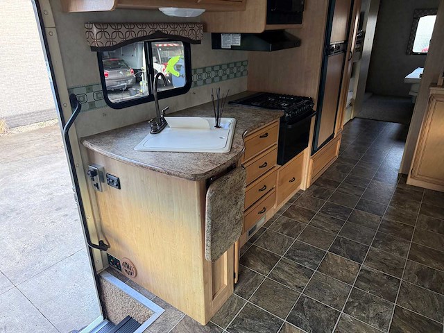 Ford f550 - hurricane - camper - camper - afbeelding 16 van  52