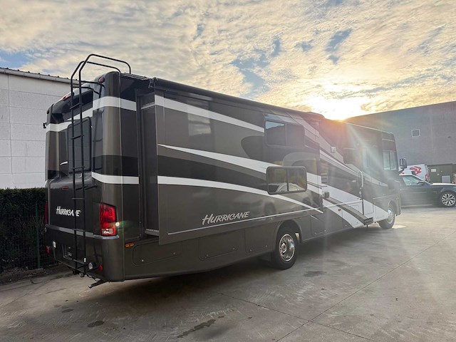 Ford f550 - hurricane - camper - camper - afbeelding 31 van  31