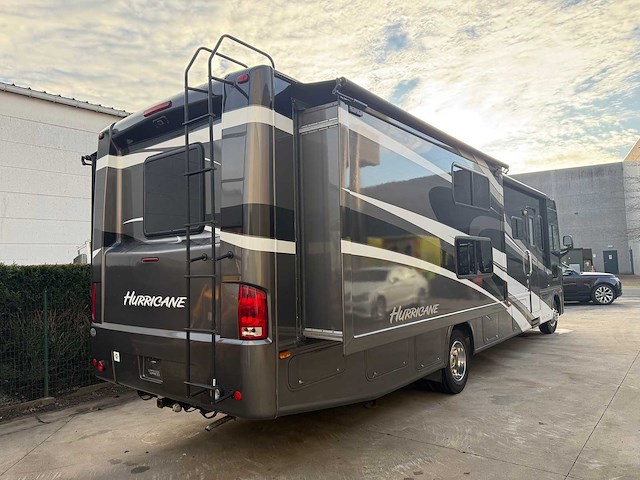 Ford f550 - hurricane - camper - camper - afbeelding 7 van  48