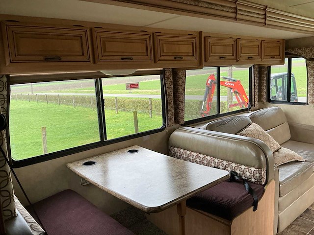 Ford f550 camper - afbeelding 19 van  48