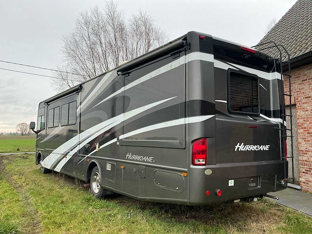 Ford f550 camper - afbeelding 22 van  48