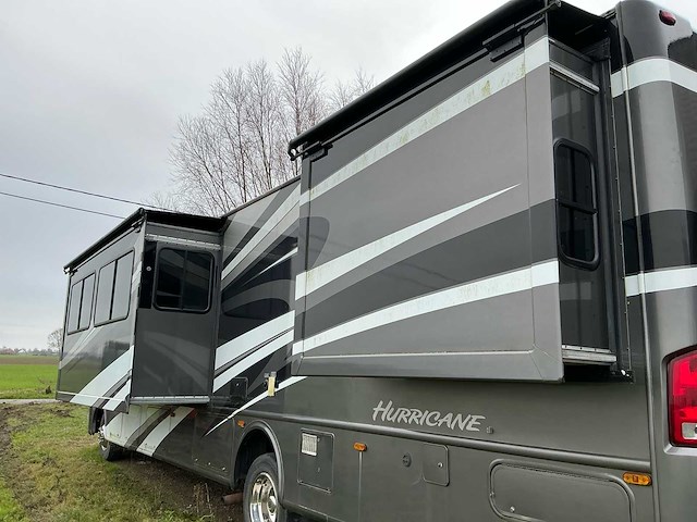 Ford f550 camper - afbeelding 47 van  48