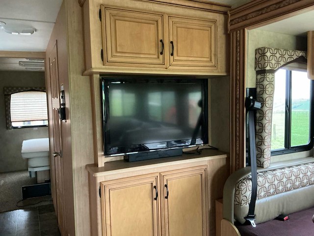 Ford f550 camper - afbeelding 16 van  54