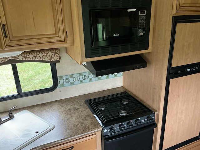 Ford f550 camper - afbeelding 21 van  54