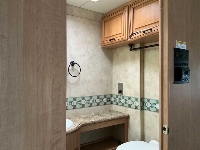 Ford f550 camper - afbeelding 32 van  54