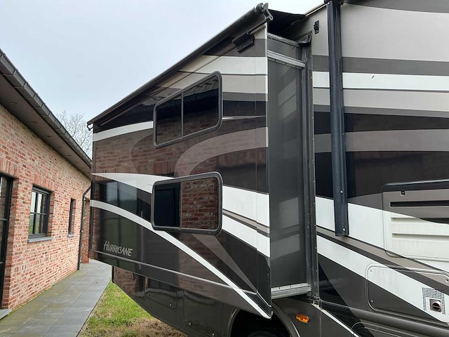 Ford f550 camper - afbeelding 42 van  54