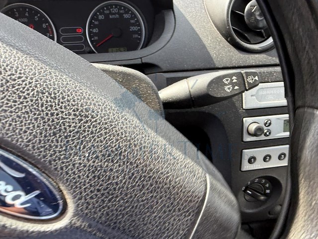 Ford fiesta 1 3i ambiente, 2005 - afbeelding 9 van  29