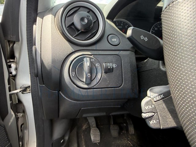 Ford fiesta 1 3i ambiente, 2005 - afbeelding 11 van  29
