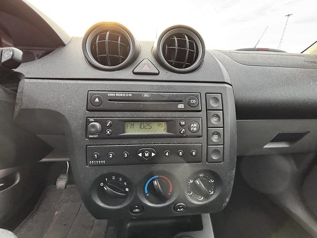 Ford fiesta 1 4 ambiente, 2003 - afbeelding 2 van  27