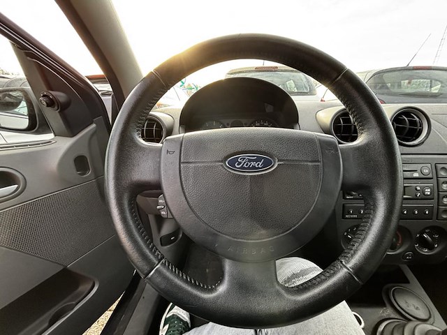 Ford fiesta 1 4 ambiente, 2003 - afbeelding 5 van  27