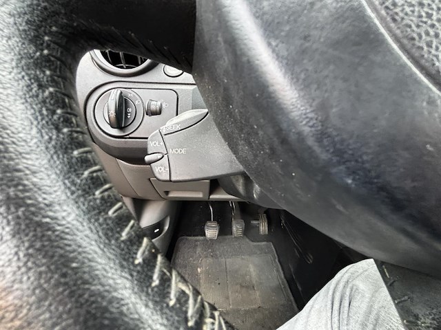 Ford fiesta 1 4 ambiente, 2003 - afbeelding 6 van  27