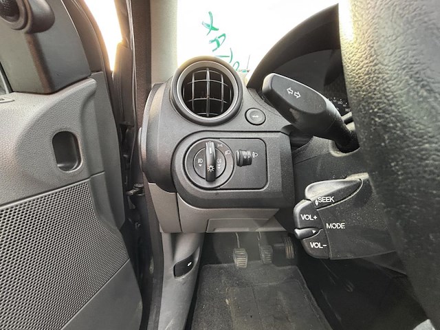 Ford fiesta 1 4 ambiente, 2003 - afbeelding 7 van  27