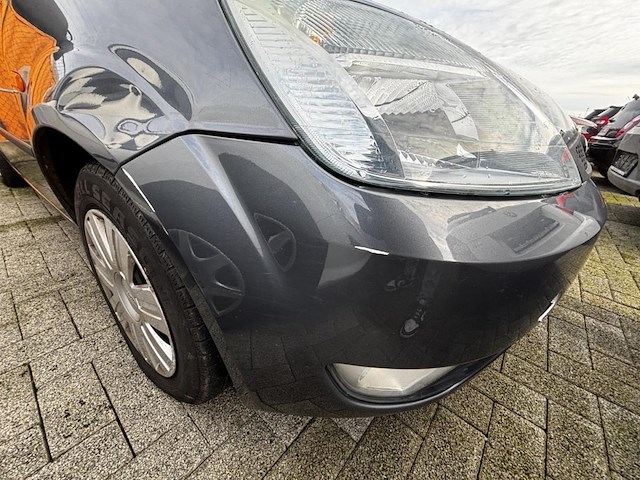 Ford fiesta 1 4 ambiente, 2003 - afbeelding 14 van  27