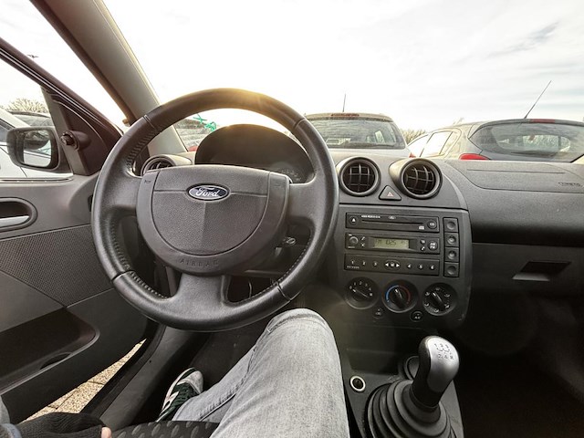 Ford fiesta 1 4 ambiente, 2003 - afbeelding 27 van  27