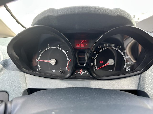 Ford fiesta 1.25i ambiente,2010 - afbeelding 6 van  31