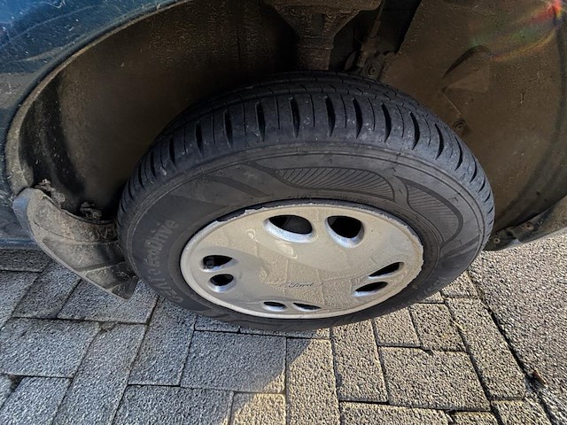 Ford fiesta 1.3i start, 1994 - afbeelding 14 van  23