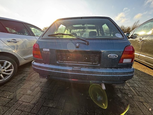 Ford fiesta 1.3i start, 1994 - afbeelding 19 van  23