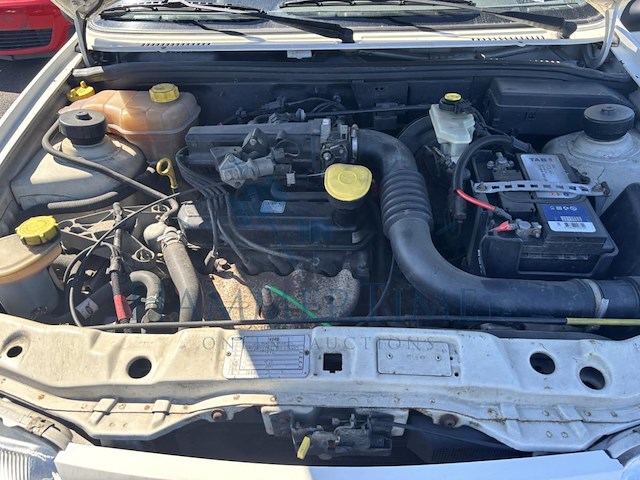 Ford fiesta 1.3i start, 1999 - afbeelding 17 van  31