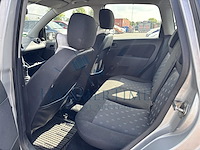 Ford fiesta 1.3i start, 2004 - afbeelding 13 van  38