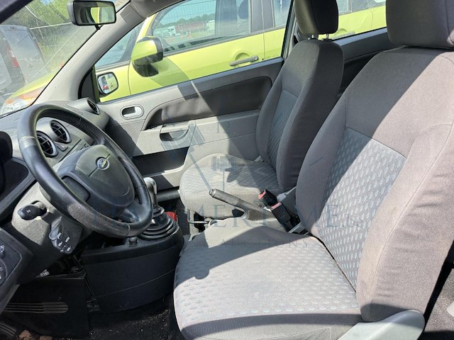 Ford fiesta 1.3i start 70, 2003 - afbeelding 38 van  38