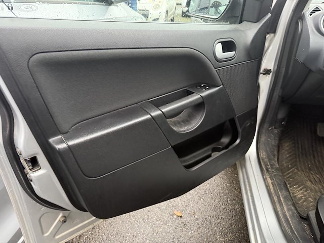 Ford fiesta 1.4 turbo tdci start, 2008 - afbeelding 26 van  29