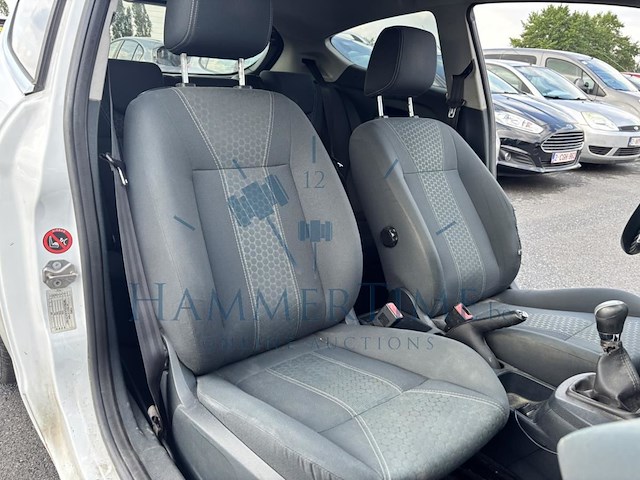 Ford fiesta 1.4i titanium, 2010 - afbeelding 17 van  35