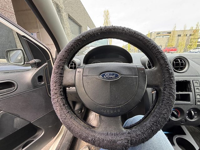 Ford fiesta, 2004 - afbeelding 5 van  31