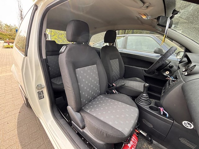 Ford fiesta, 2004 - afbeelding 13 van  31