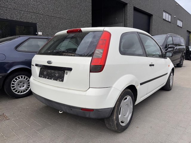 Ford fiesta, 2004 - afbeelding 27 van  31