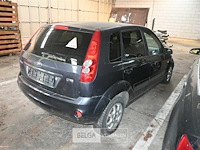 Ford fiesta personenwagen enkel voor vergunninghouders en erkende centra voor verschroting. - afbeelding 3 van  14