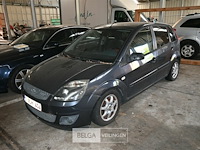 Ford fiesta personenwagen enkel voor vergunninghouders en erkende centra voor verschroting. - afbeelding 12 van  14