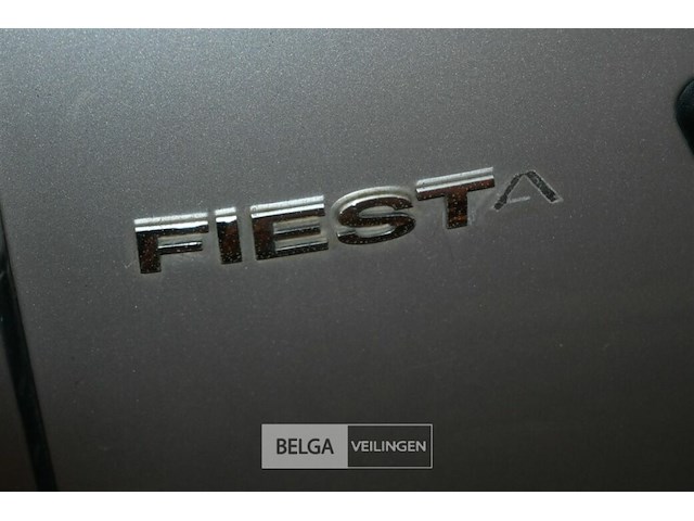 Ford fiesta personenwagen enkel voor vergunninghouders en erkende centra voor verschroting. - afbeelding 11 van  11