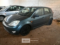 Ford fiesta personenwagen enkel voor vergunninghouders en erkende centra voor verschroting. - afbeelding 9 van  11