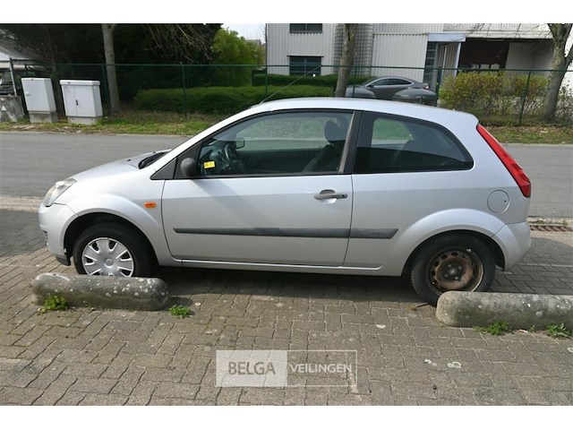 Ford fiesta - afbeelding 2 van  13