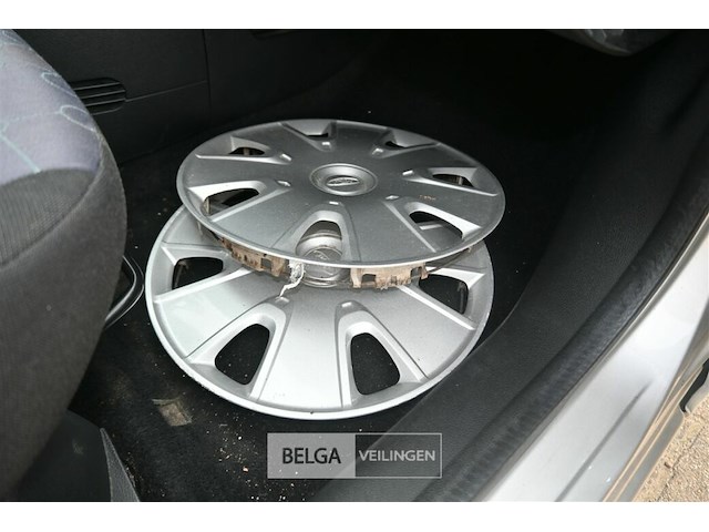 Ford fiesta - afbeelding 8 van  13