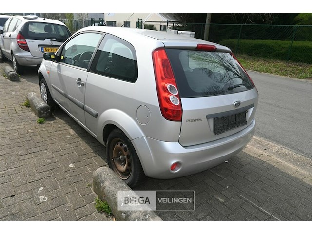 Ford fiesta - afbeelding 13 van  13