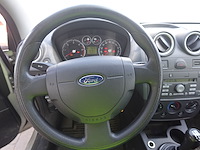 Ford fiesta - afbeelding 2 van  24