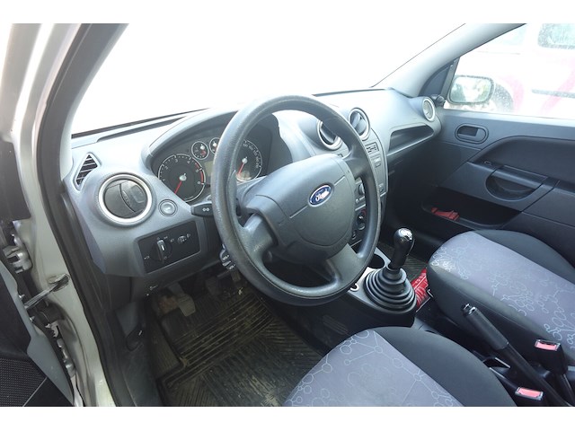 Ford fiesta - afbeelding 24 van  24