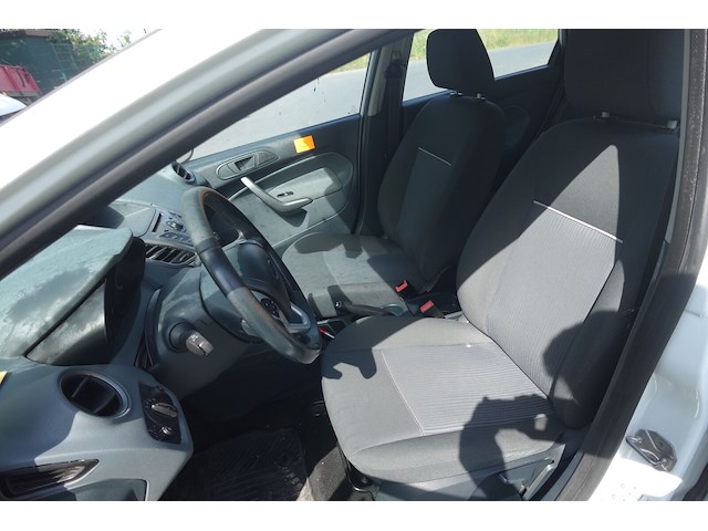 Ford fiesta - afbeelding 12 van  13