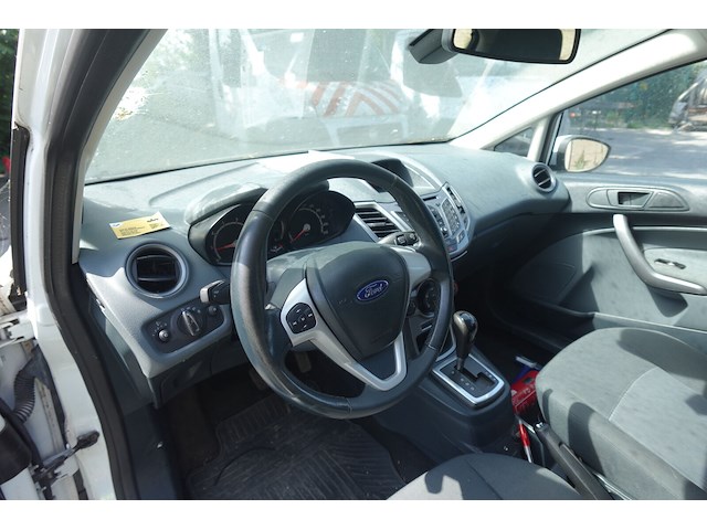 Ford fiesta - afbeelding 13 van  13