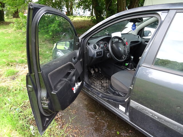 Ford fiesta - afbeelding 7 van  11