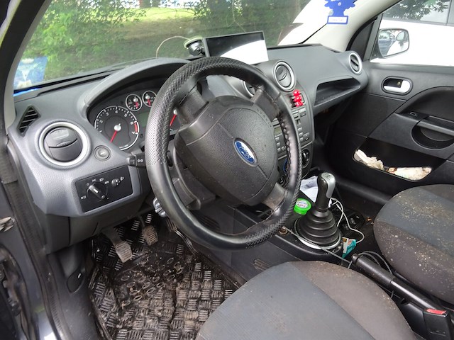 Ford fiesta - afbeelding 8 van  11