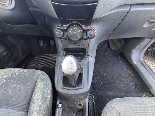 Ford fiesta - afbeelding 12 van  16