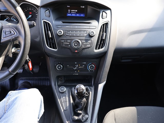Ford focus - wf06xxgcc6gc66269 - 2016 - afbeelding 2 van  18