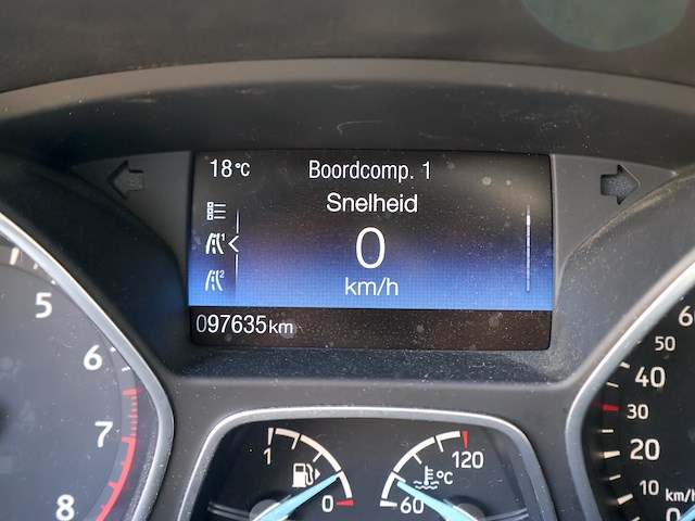 Ford focus - wf06xxgcc6gc66269 - 2016 - afbeelding 3 van  18