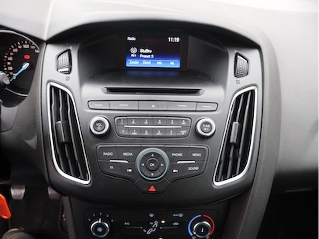 Ford focus - wf06xxgcc6hg27155 - 2017 - afbeelding 2 van  19